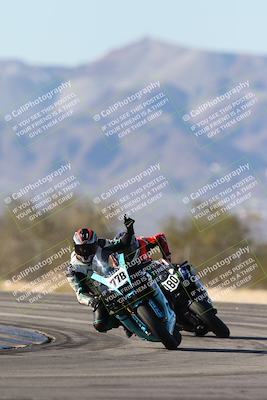 media/Dec-07-2025-CVMA (Sun) [[3e7d2de5dc]]/Race 12- Formula 40 MW and LW/